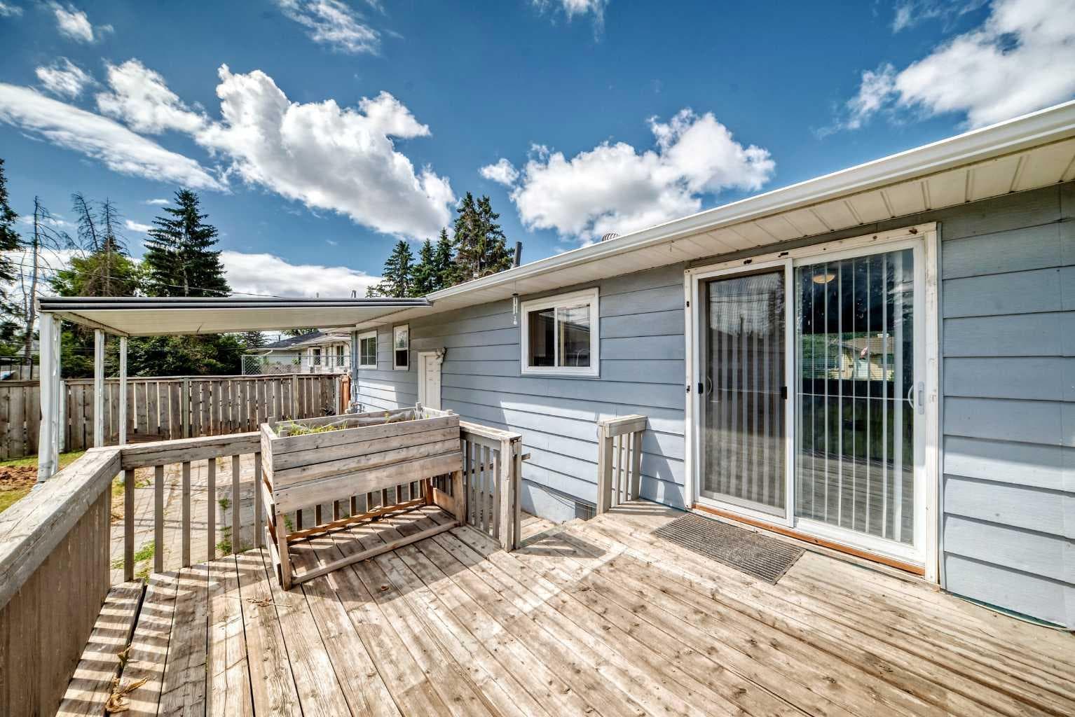 2016 46 Street SE
