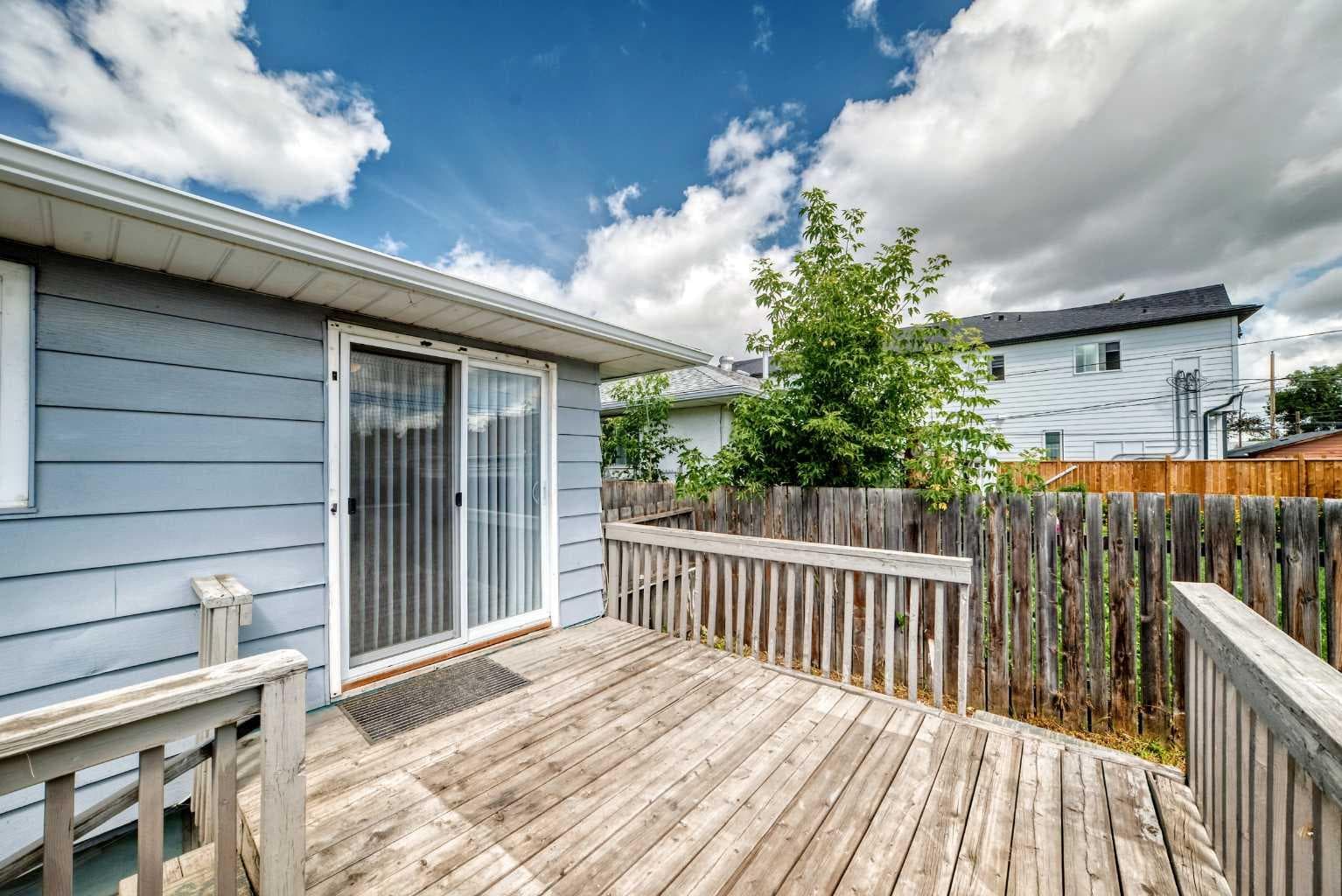 2016 46 Street SE