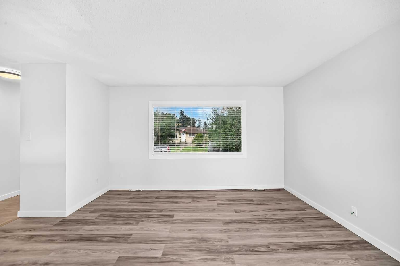 2016 46 Street SE