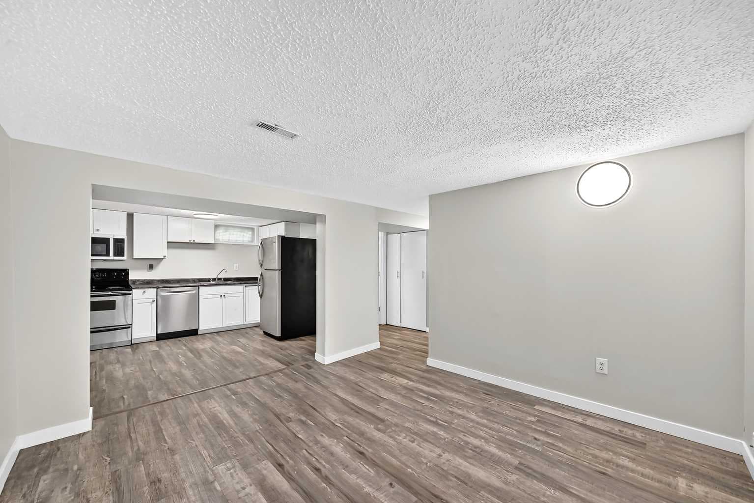 2016 46 Street SE