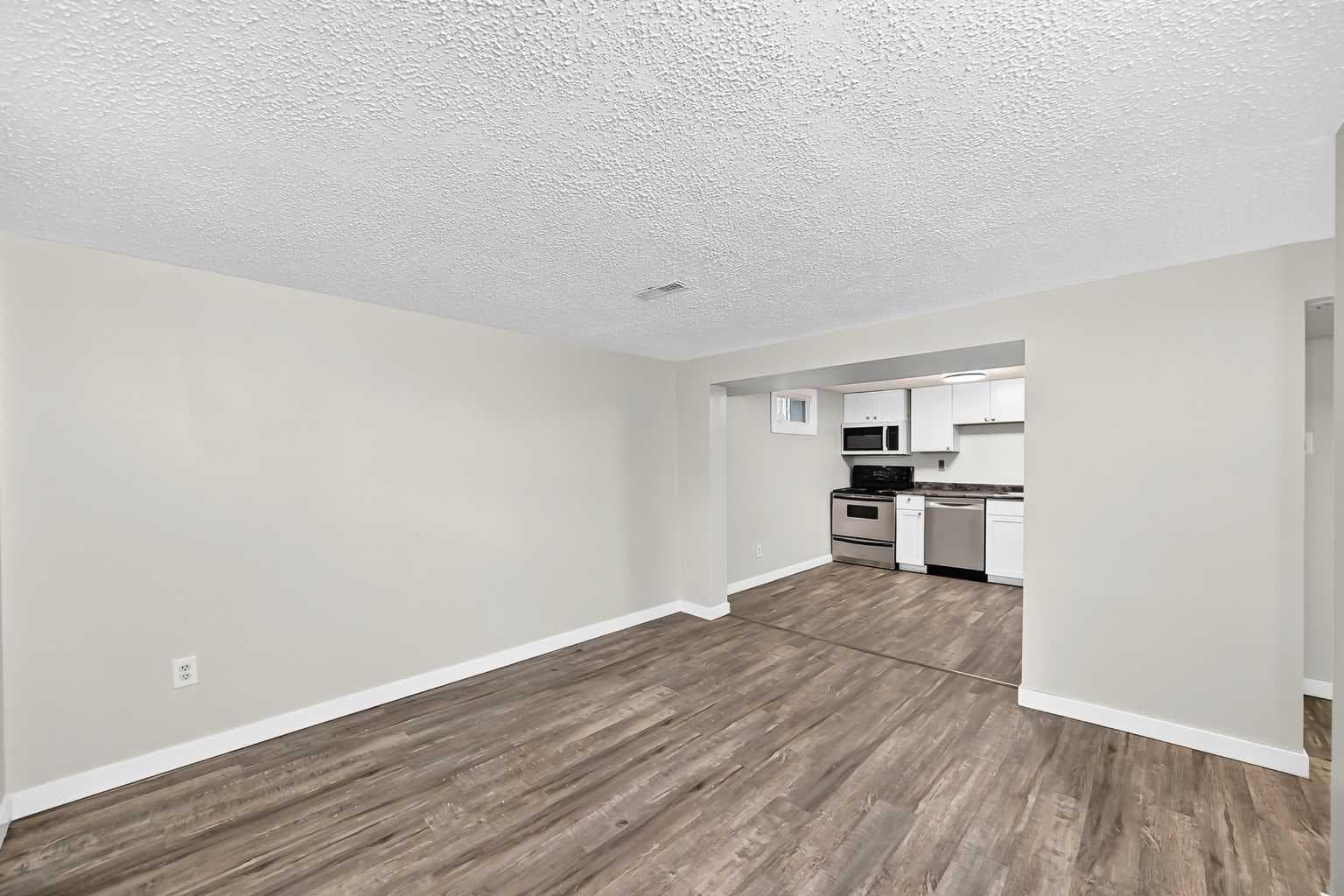 2016 46 Street SE
