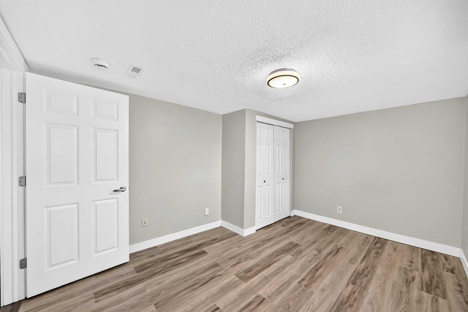 2016 46 Street SE