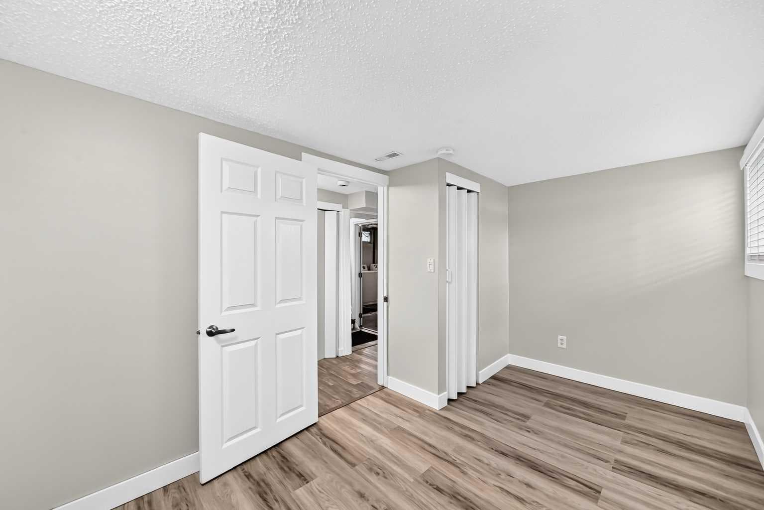 2016 46 Street SE