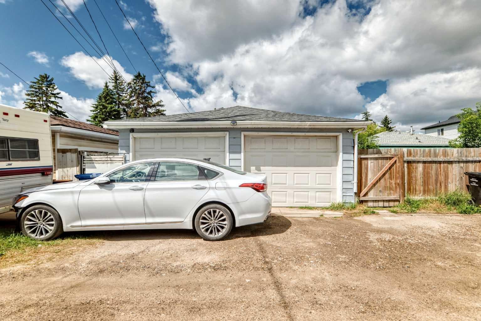 2016 46 Street SE
