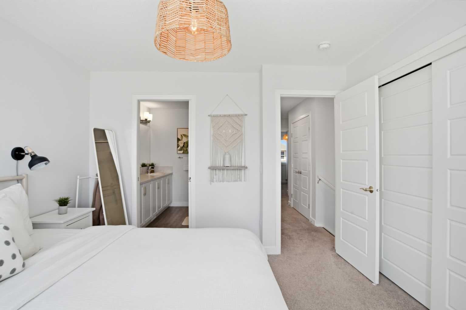 406 Masters Road SE
