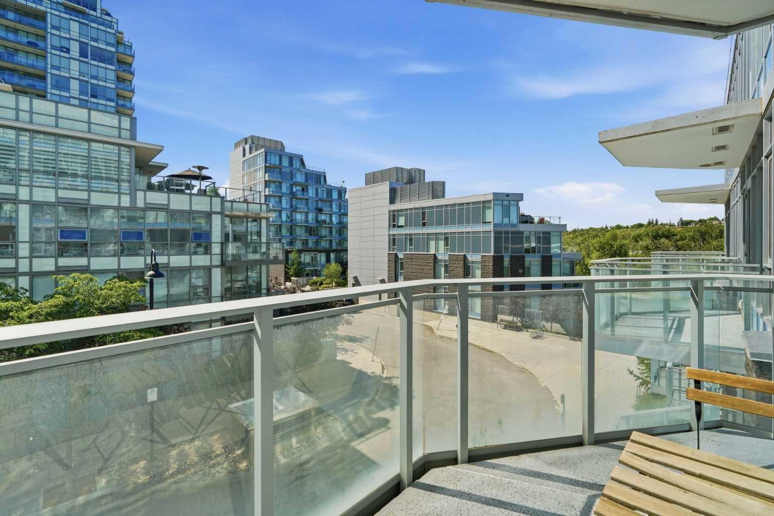 303, 138 waterfront Court SW