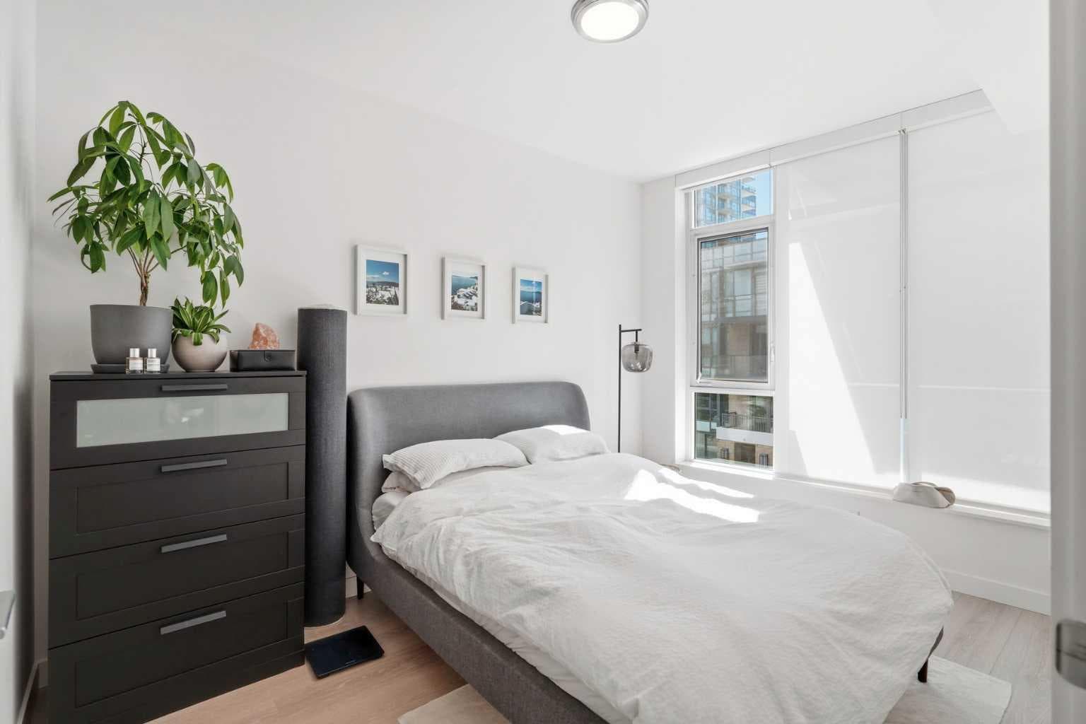 303, 138 waterfront Court SW