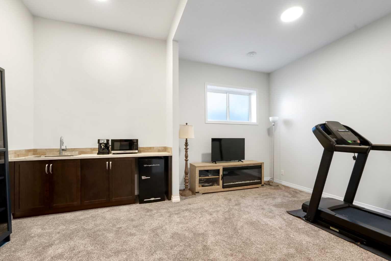 31 Magnolia Grove SE