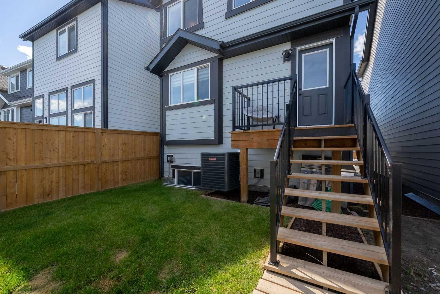 31 Magnolia Grove SE