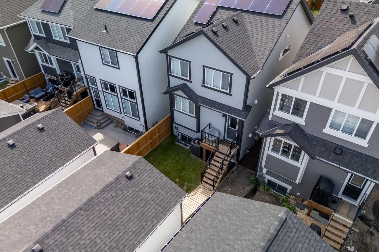 31 Magnolia Grove SE