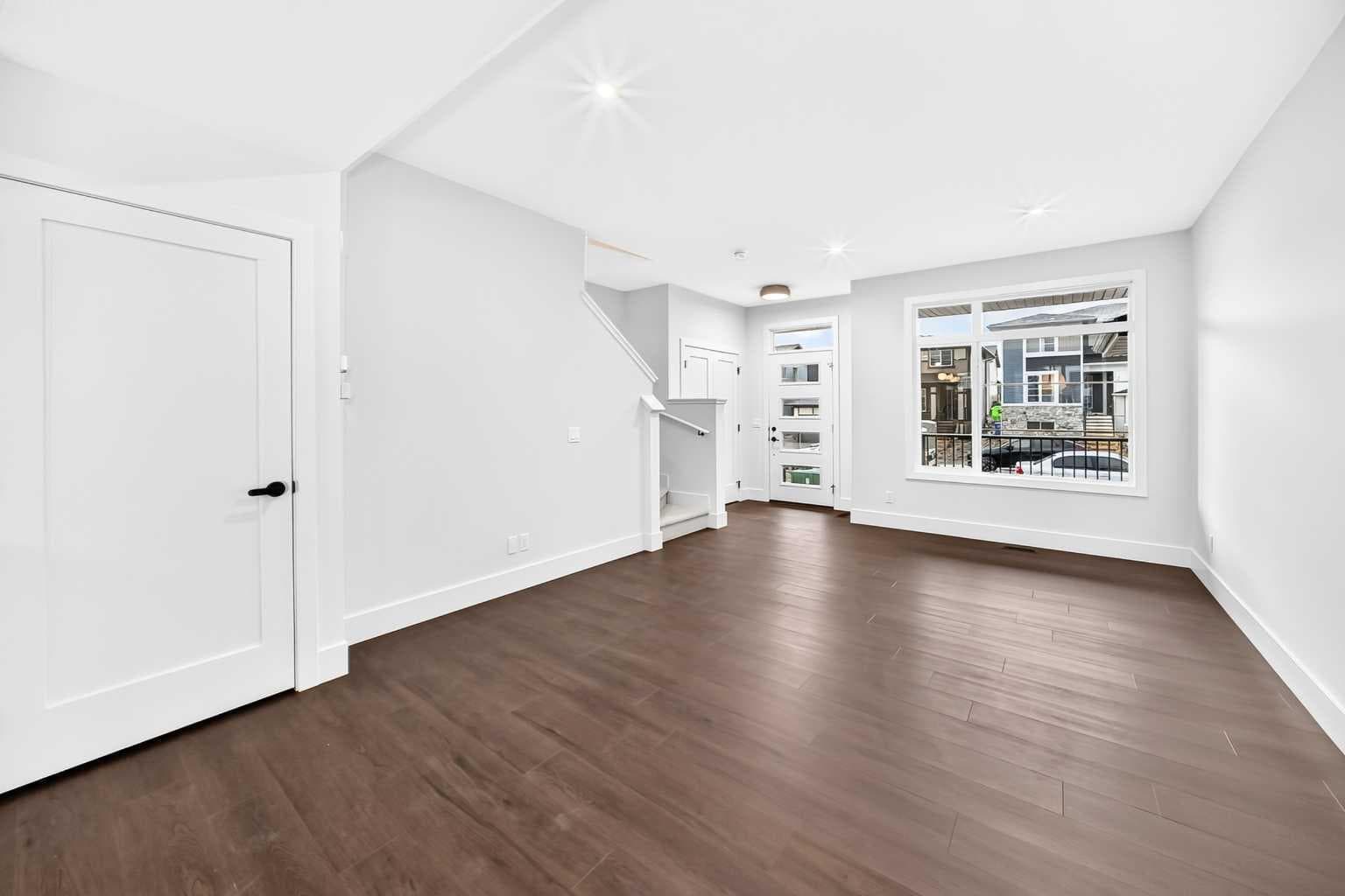 421 Clydesdale Avenue 