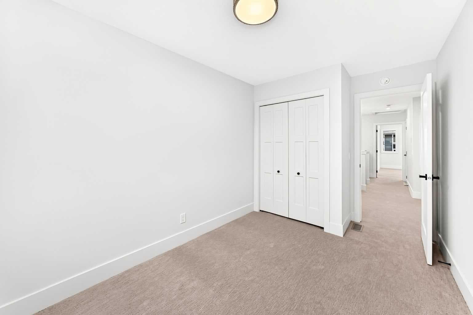 421 Clydesdale Avenue 