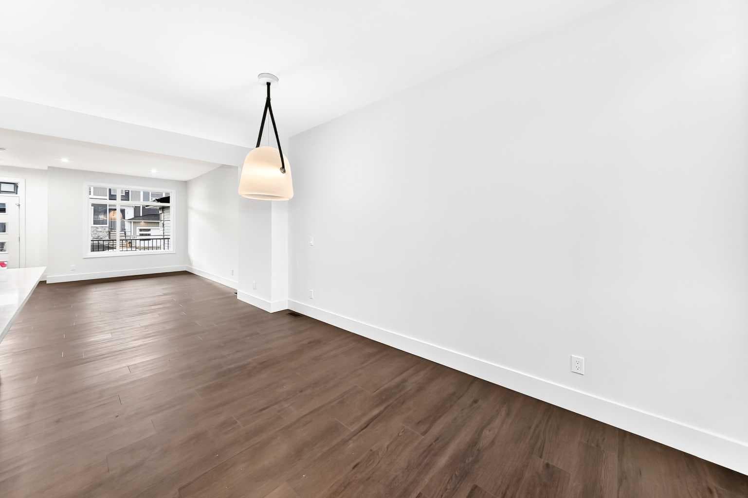 421 Clydesdale Avenue 