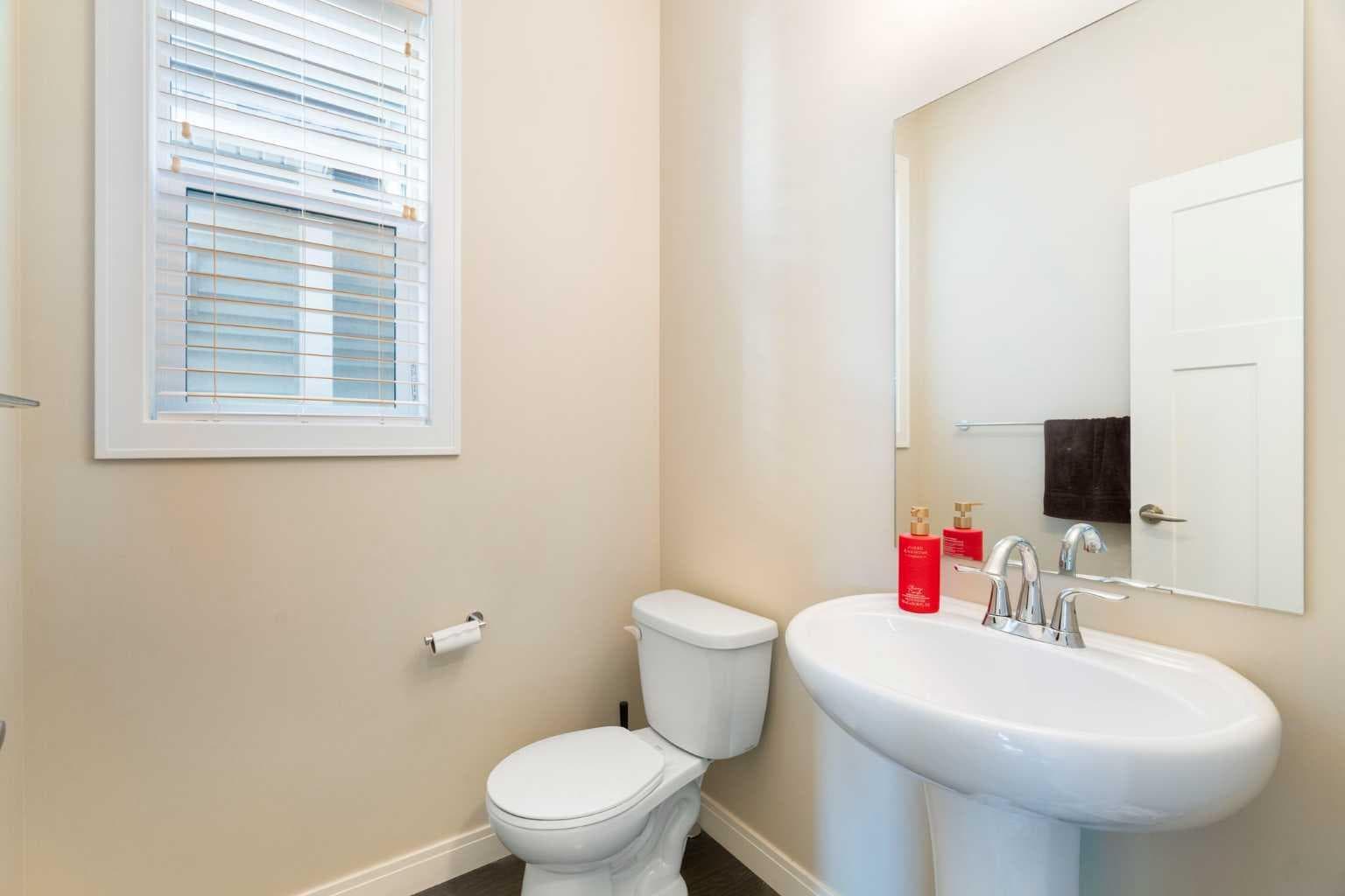 214 Cooperswood Green SW