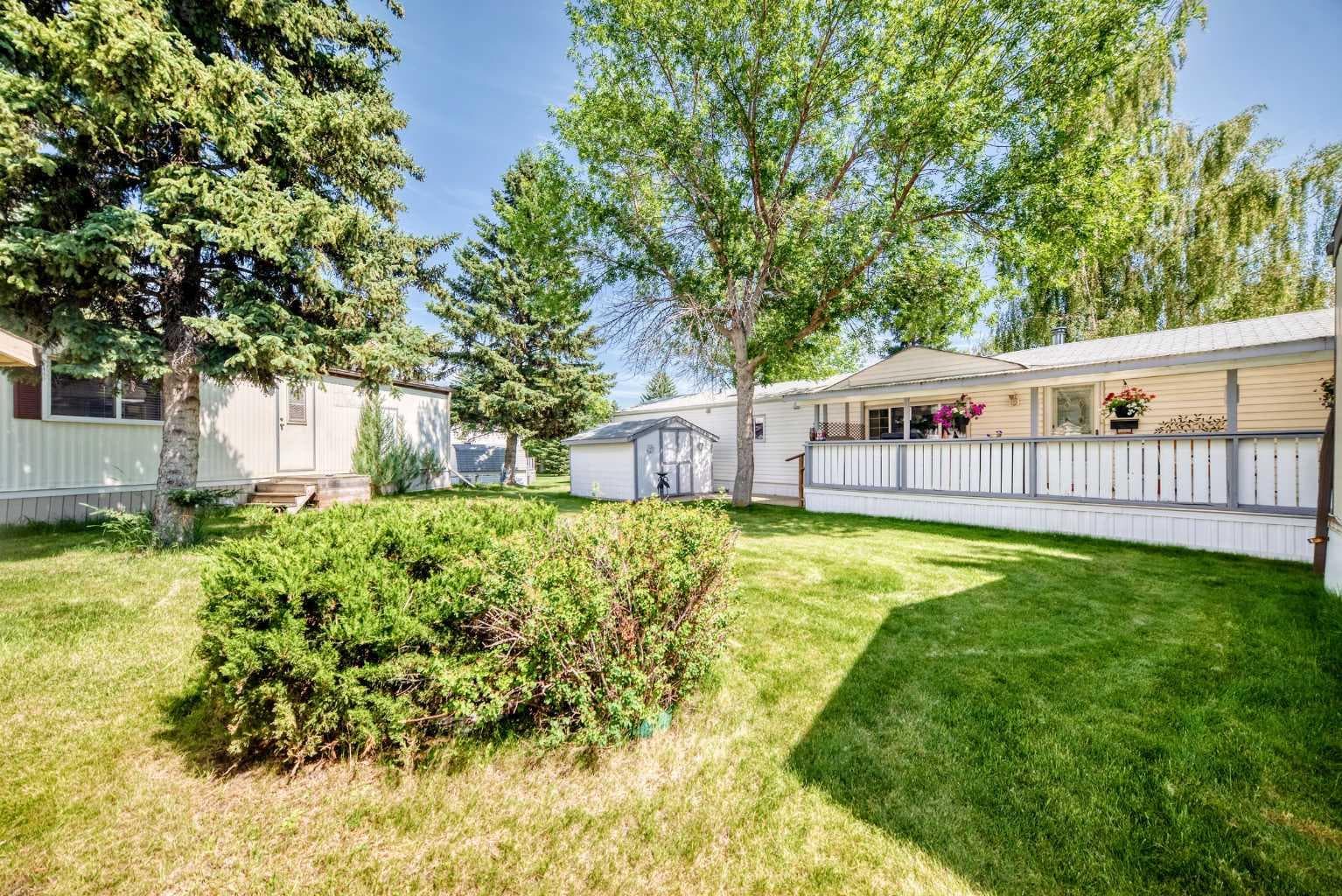 3218 Burroughs Manor NE