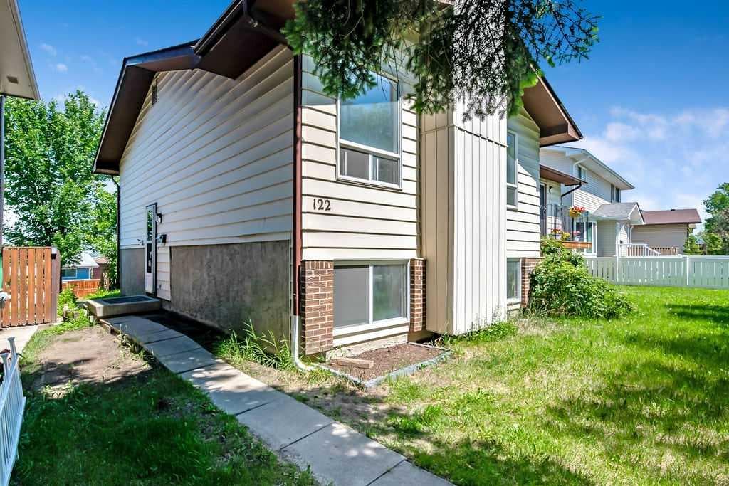 122 Bergen Road NW