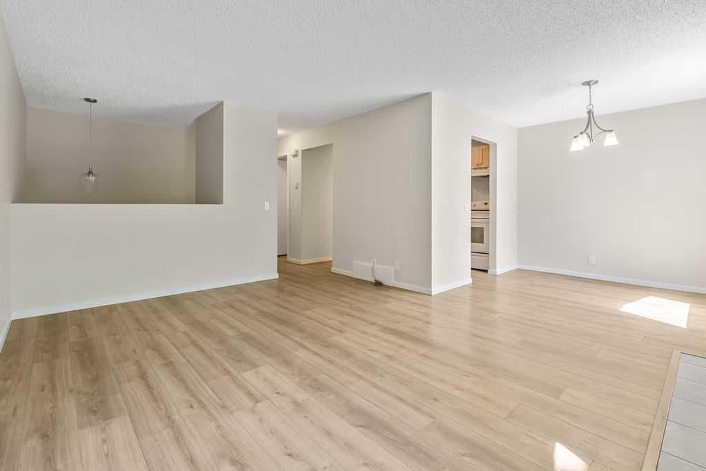 122 Bergen Road NW