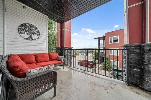 208, 24 Sage Hill Terrace NW