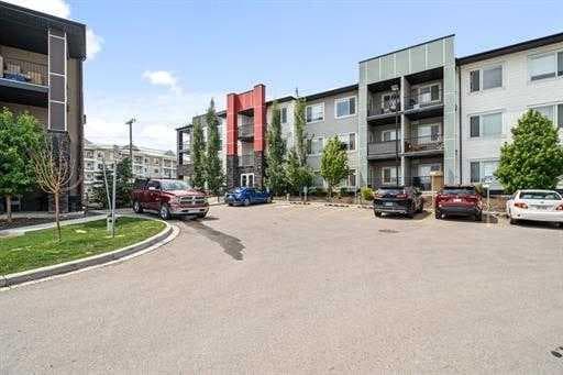 208, 24 Sage Hill Terrace NW