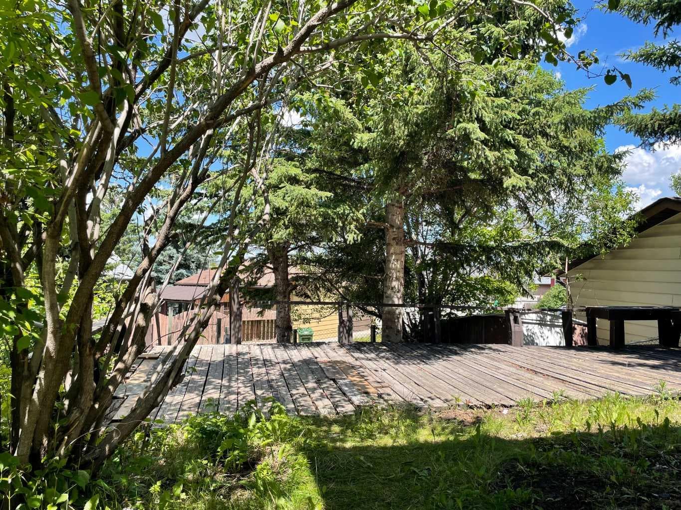 153 Bergen Crescent NW