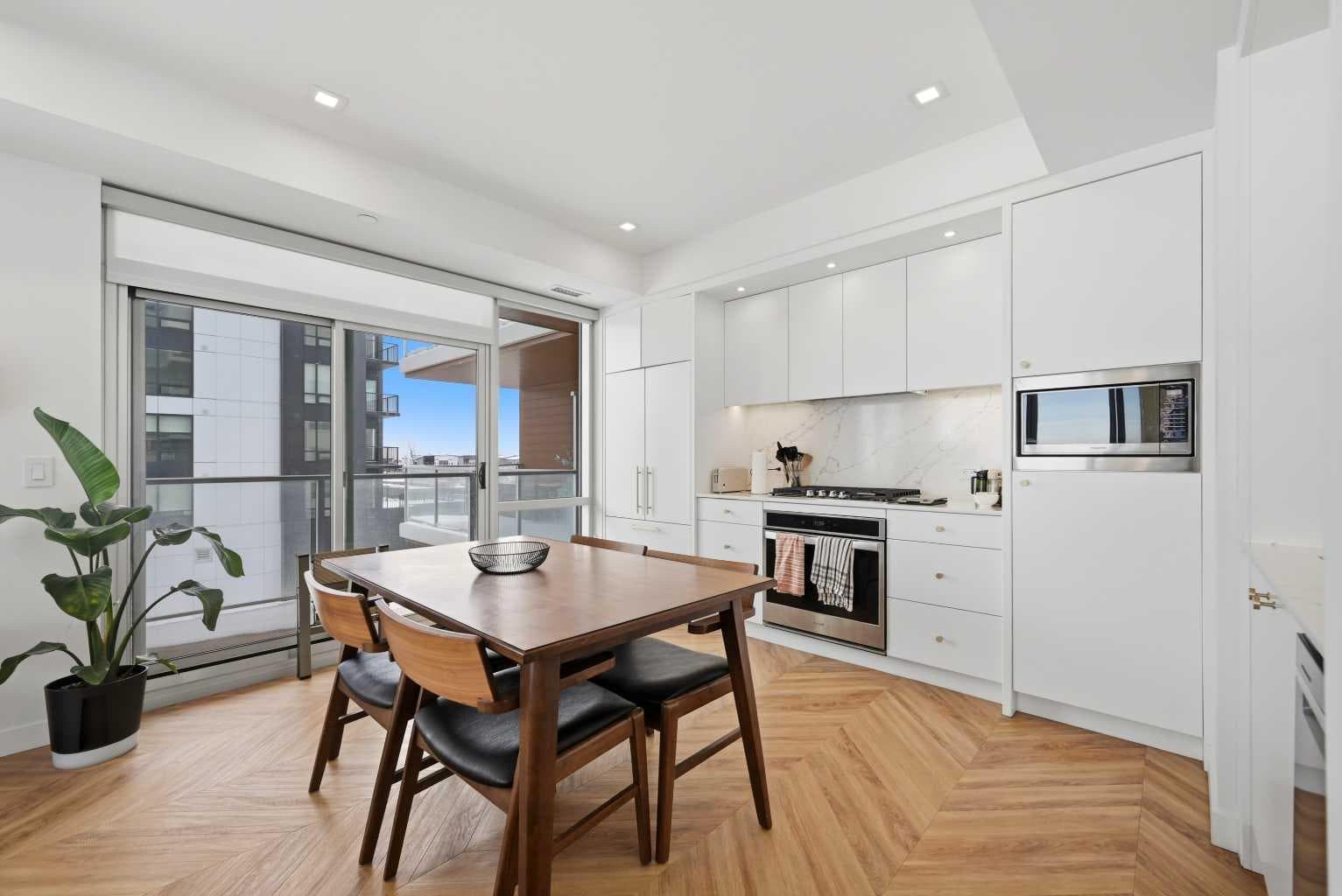 315, 8445 Broadcast Avenue SW