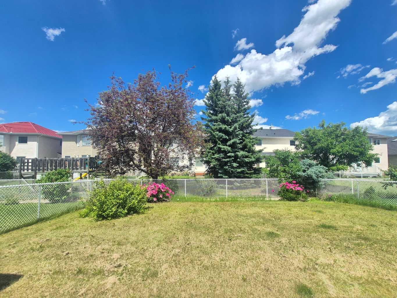 127 Hampstead Circle NW
