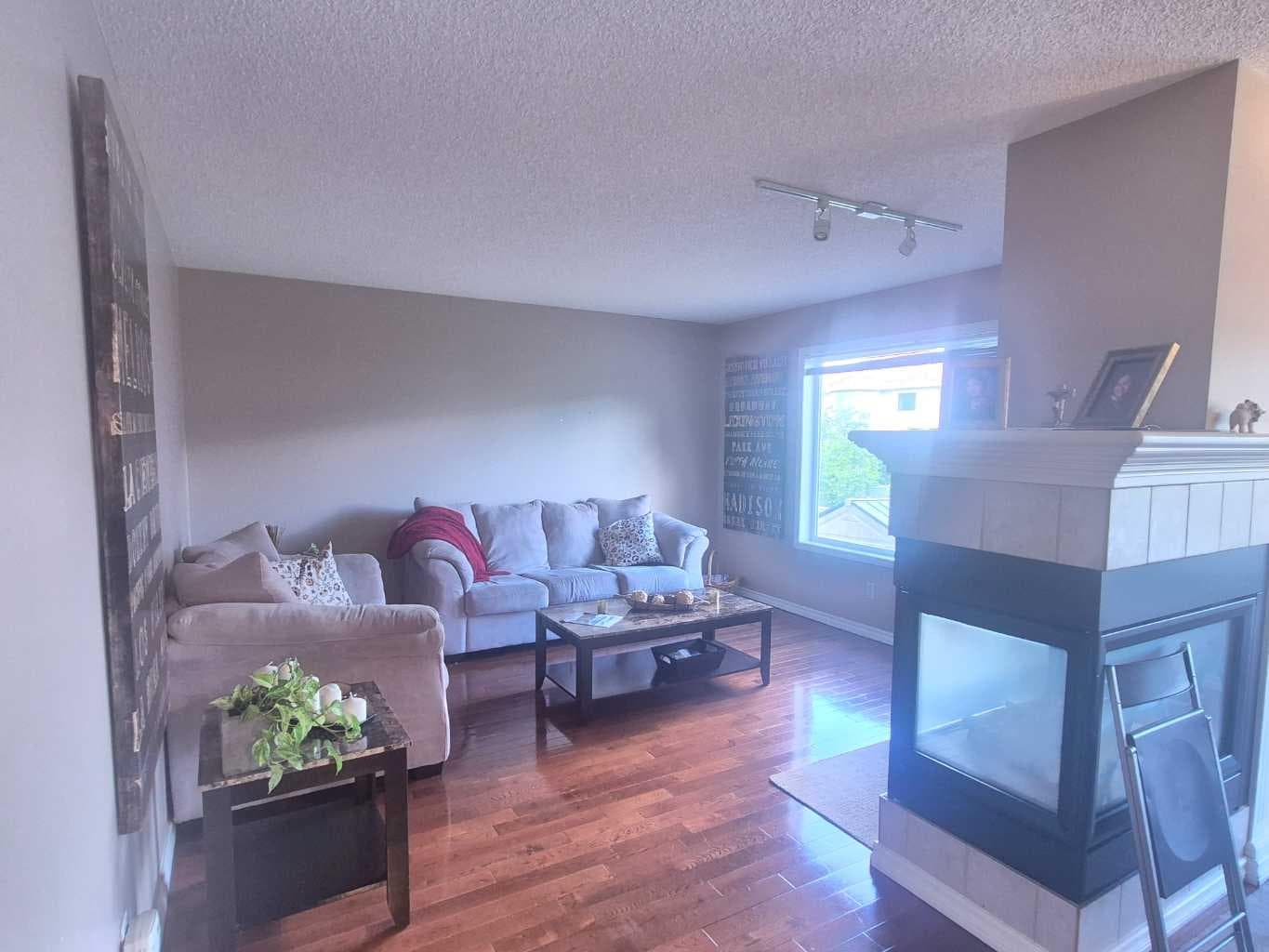 127 Hampstead Circle NW