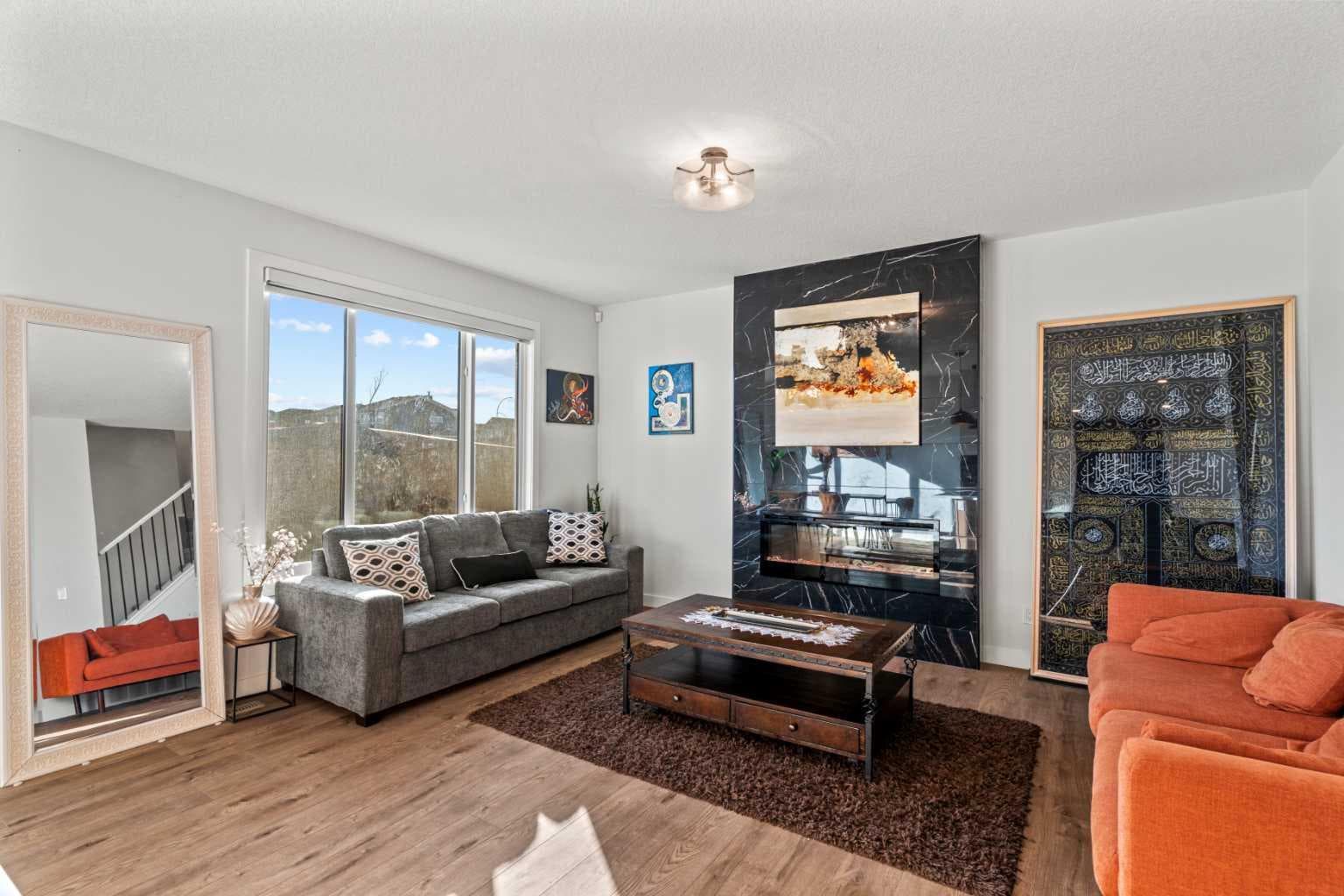 116 Ambleside Crescent NW