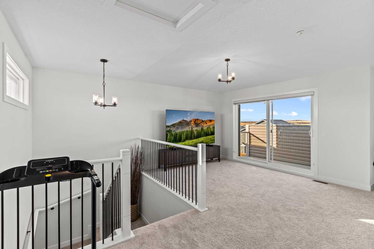 116 Ambleside Crescent NW