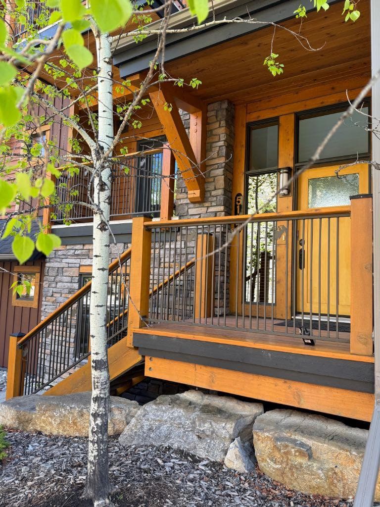 5102, 101E Stewart Creek Landing 