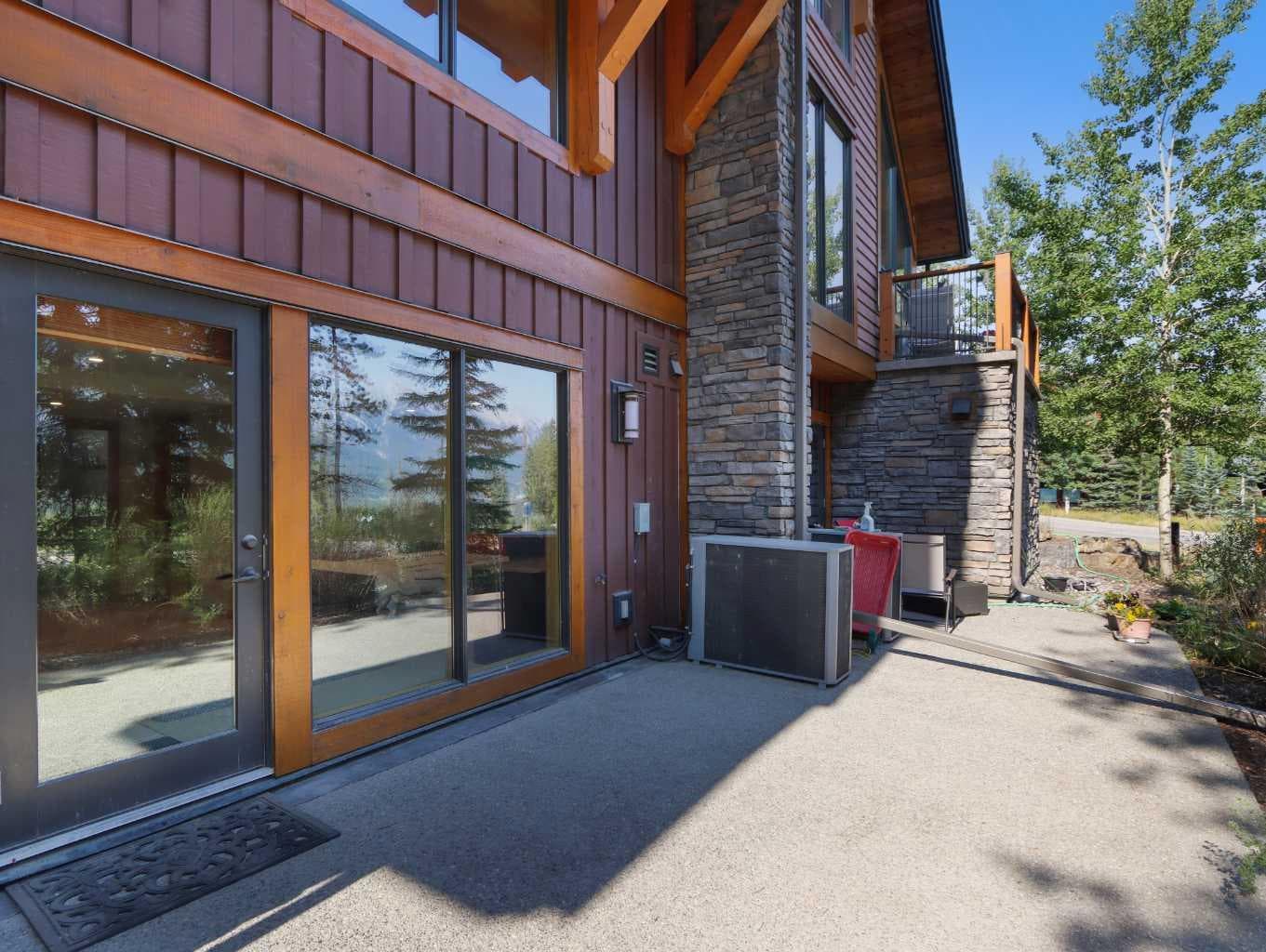 5102, 101E Stewart Creek Landing 