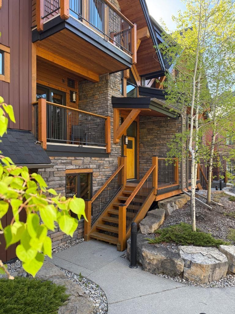 5102, 101E Stewart Creek Landing 