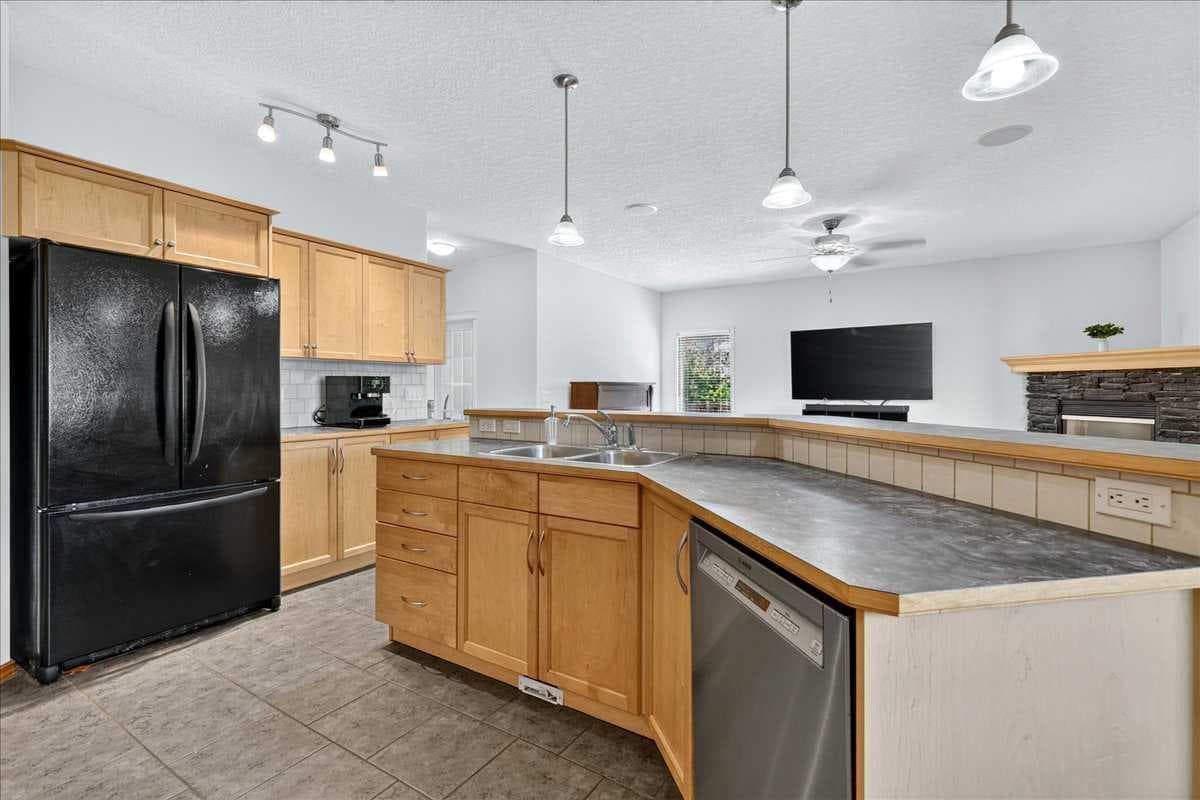 121 Springmere Road 
