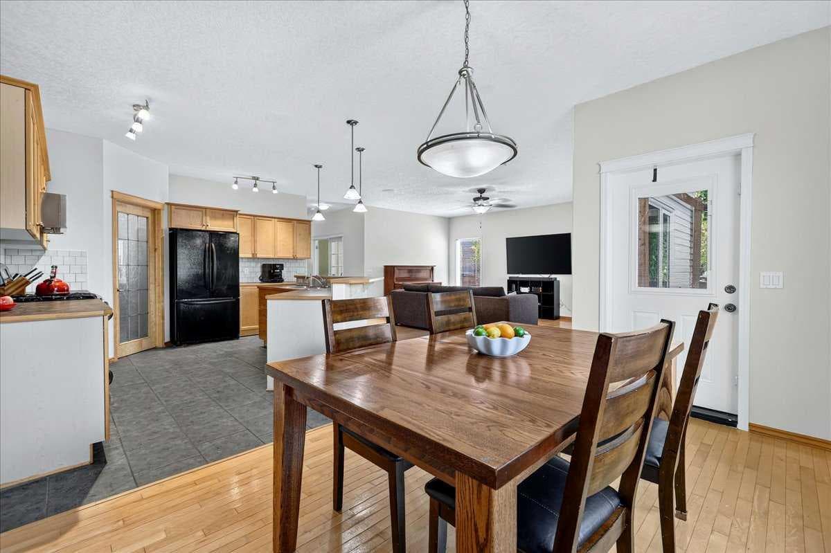 121 Springmere Road 