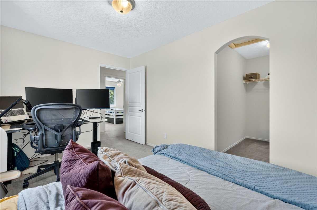 121 Springmere Road 
