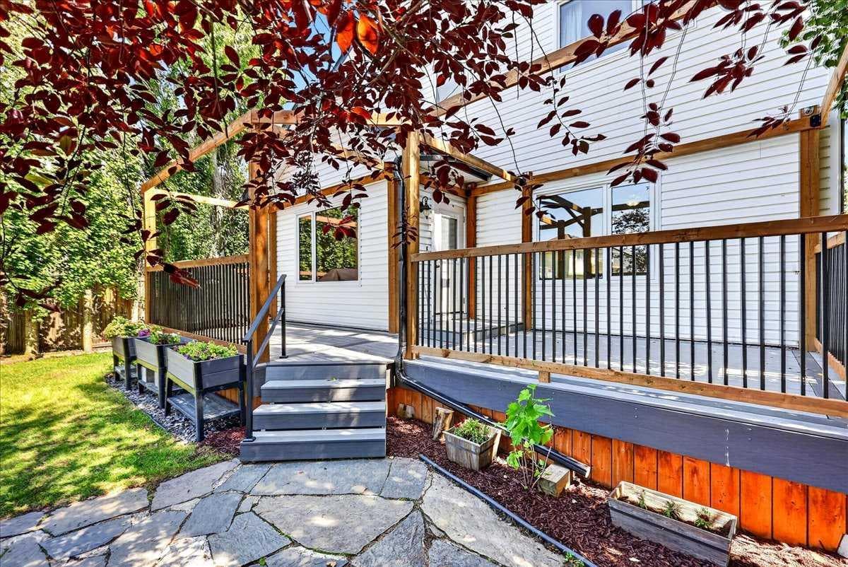 121 Springmere Road 