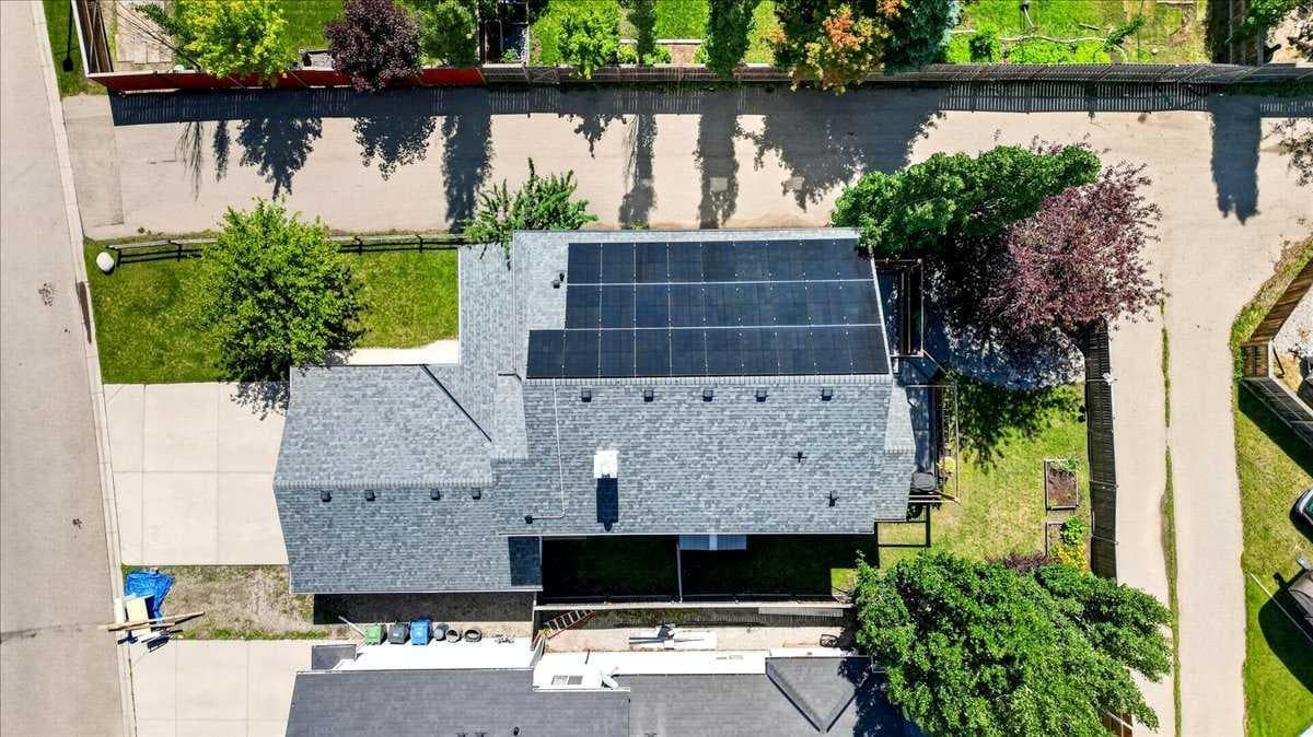 121 Springmere Road 