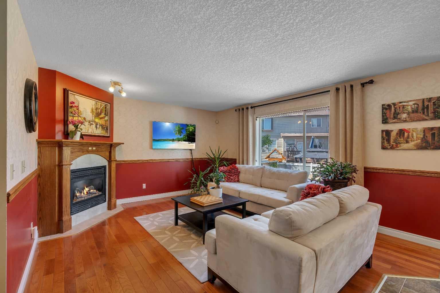84 Willowbrook Crescent NW