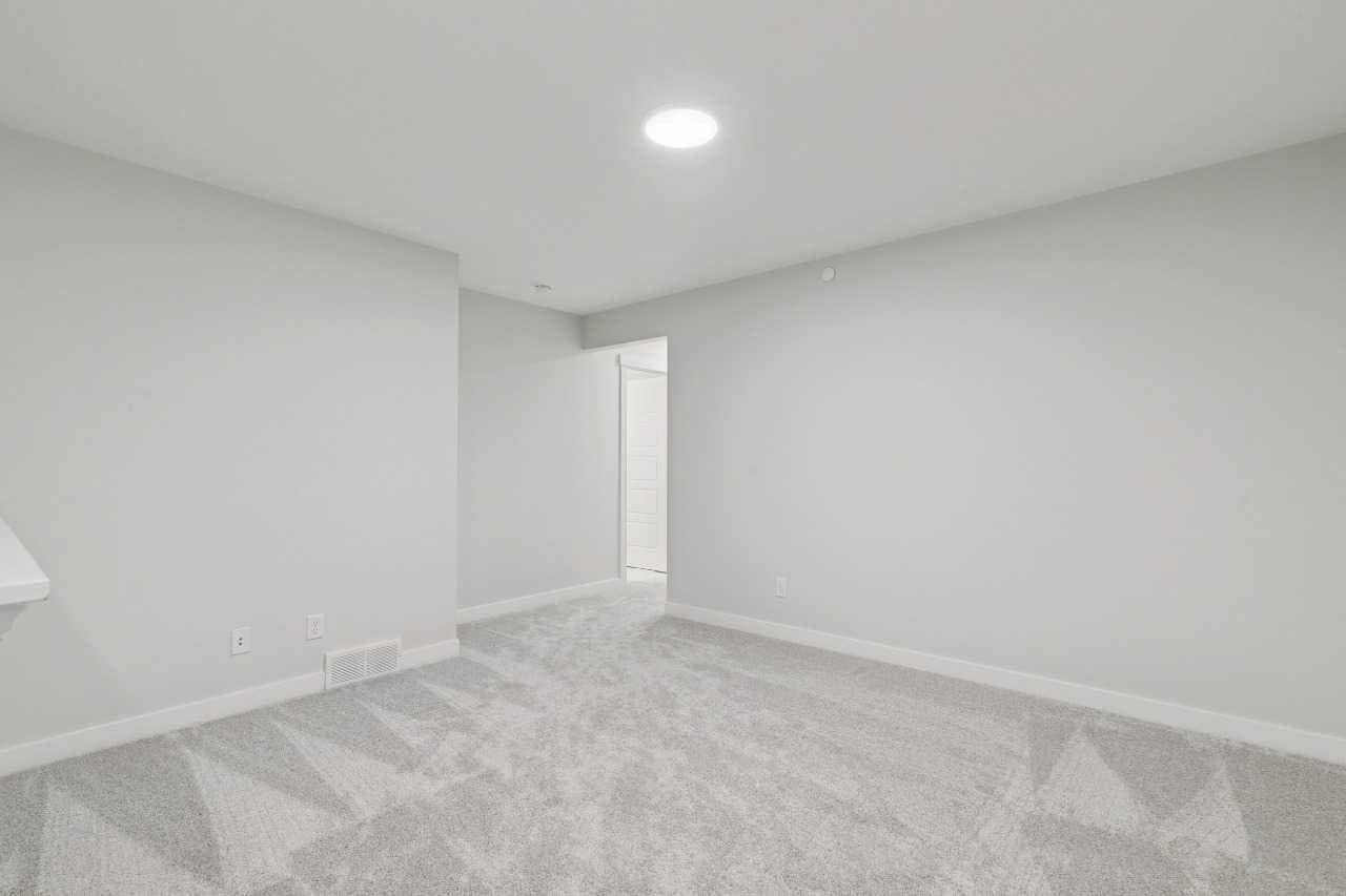 426 Hotchkiss Manor SE