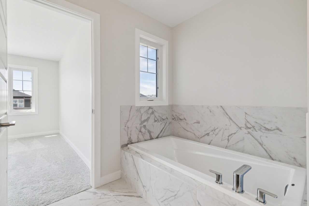 426 Hotchkiss Manor SE