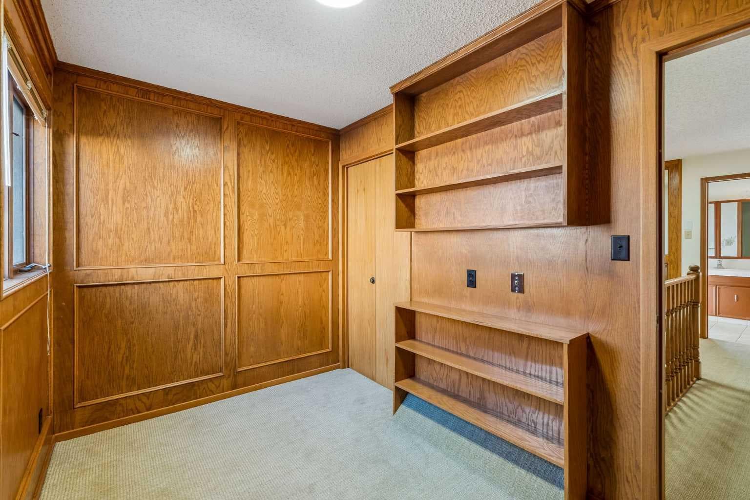 31 Edgehill Bay NW
