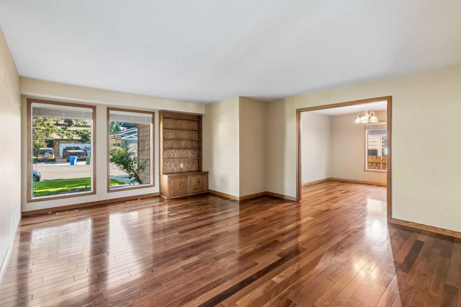 31 Edgehill Bay NW