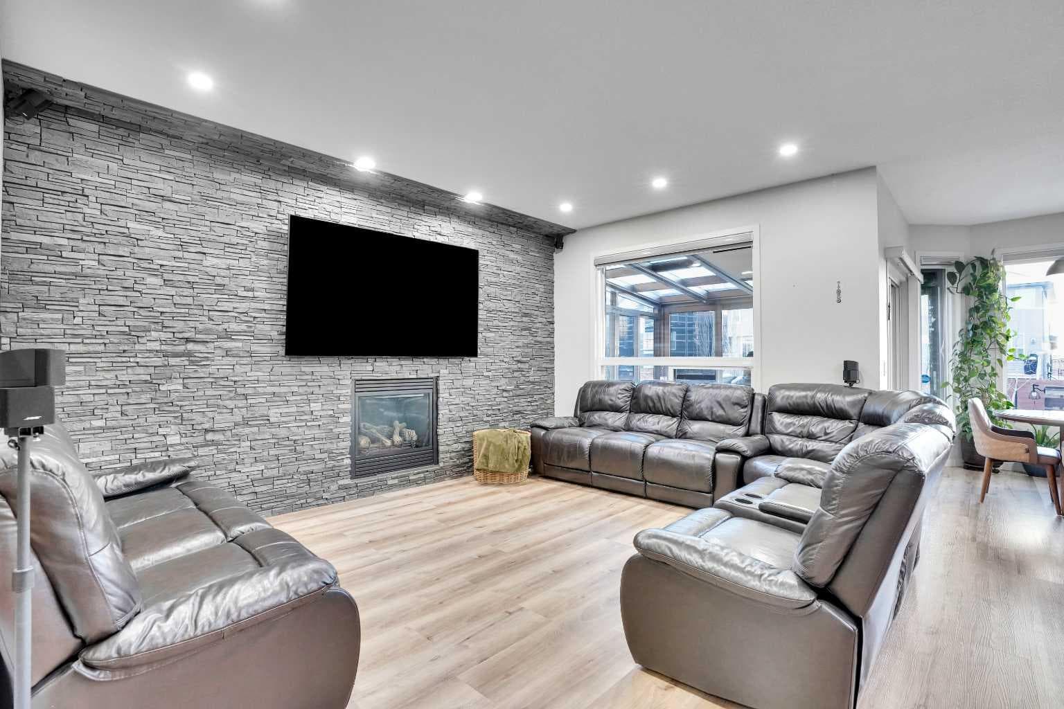 119 Panton Landing NW