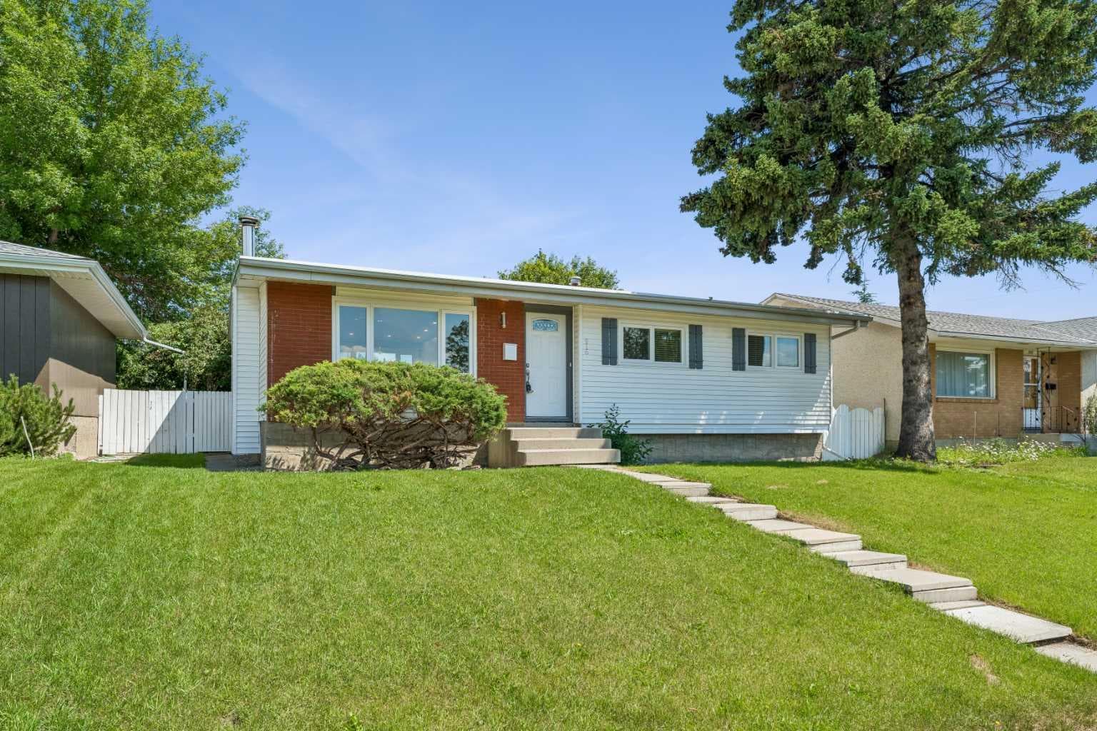 916 Mayland Drive NE