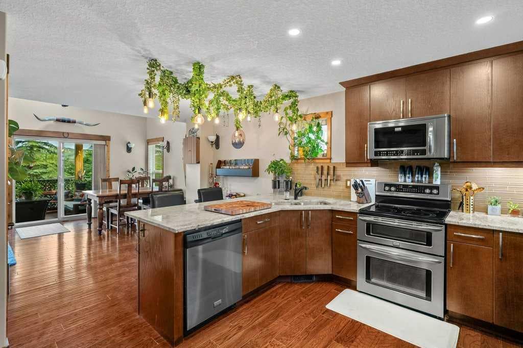 224 Cottageclub Crescent 