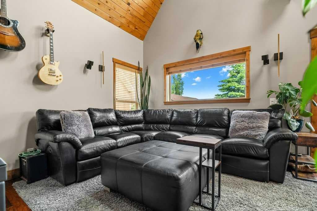 224 Cottageclub Crescent 