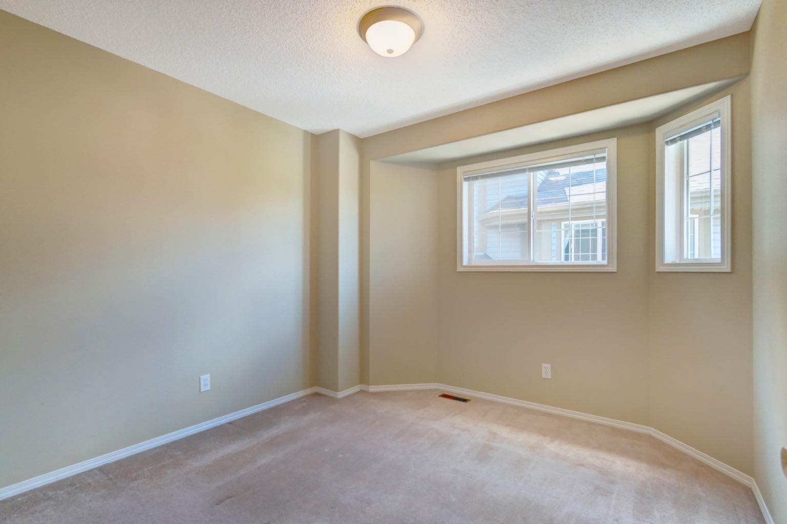 3, 823 Wilson Way 