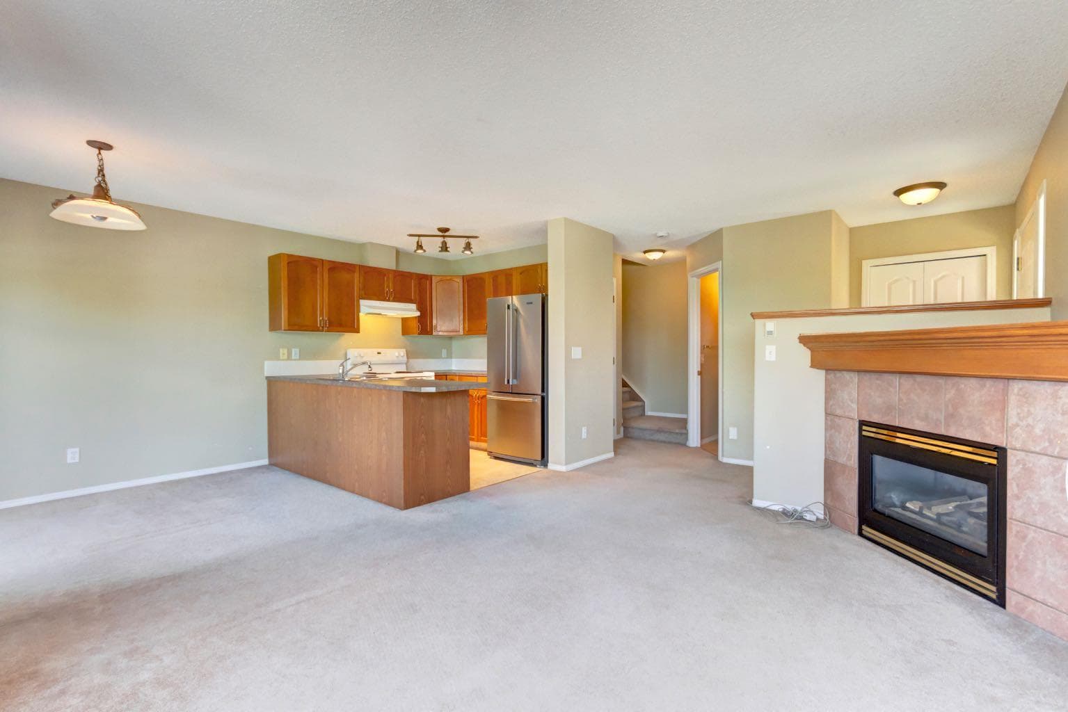 3, 823 Wilson Way 