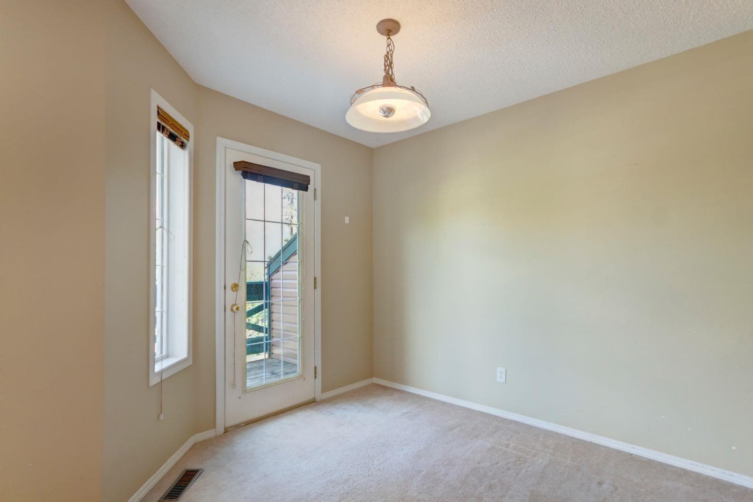 3, 823 Wilson Way 