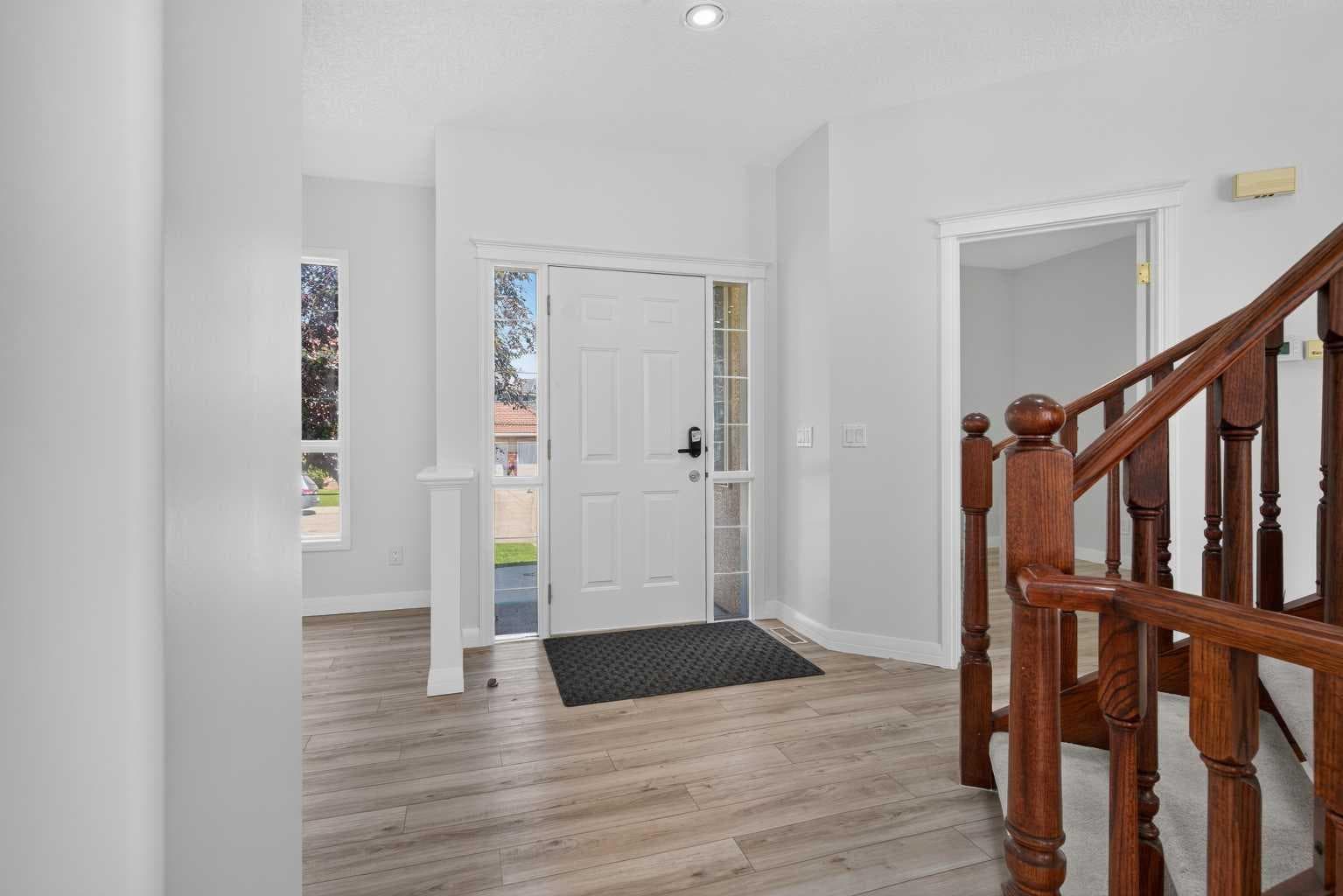 78 Hamptons Circle NW